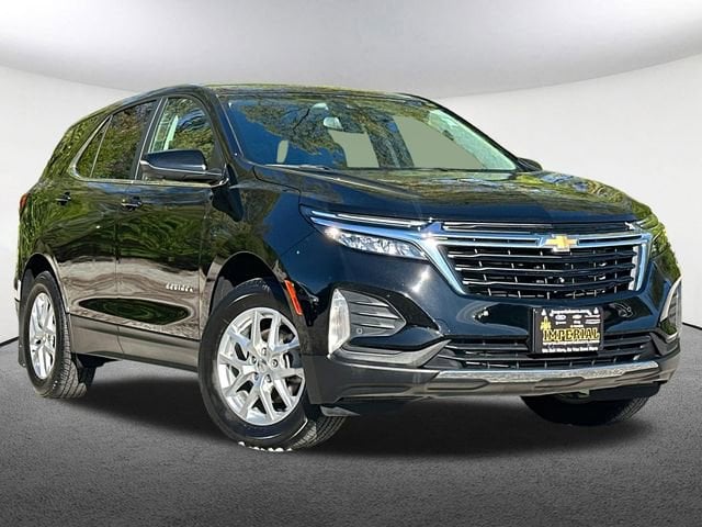 2024 Chevrolet Equinox LT - Photo 2