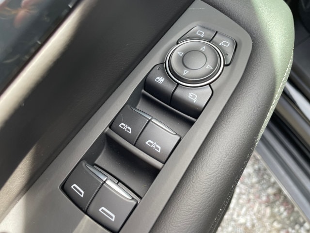 2025 Chevrolet Suburban Premier - Photo 27
