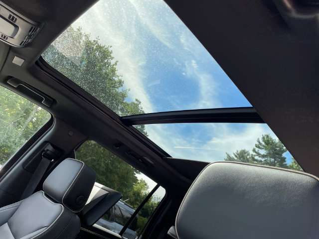 2025 Chevrolet Suburban Premier - Photo 40