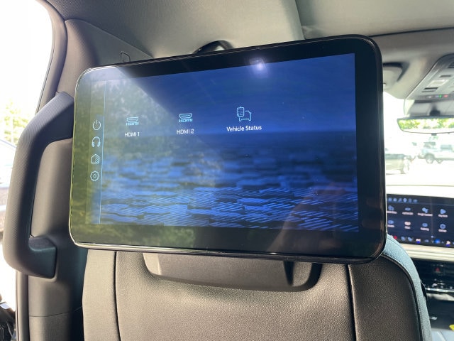 2025 Chevrolet Suburban Premier - Photo 21
