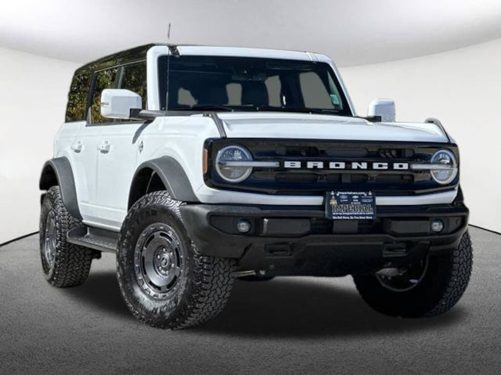 Used 2025 Ford Bronco Outer Banks SUV