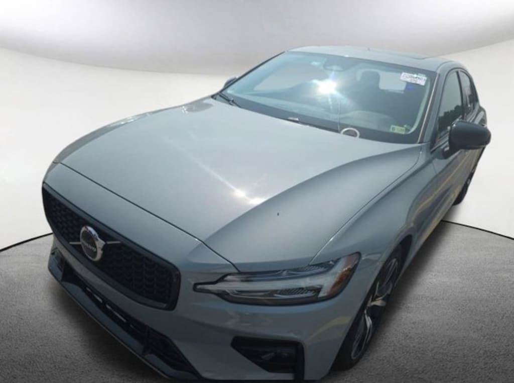 Used 2024 Volvo S60 Core Dark Theme Sedan