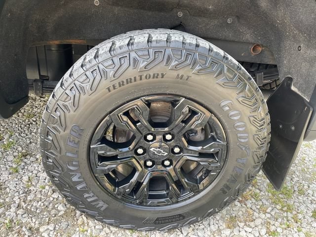 2022 Chevrolet Silverado 1500 ZR2 - Photo 17