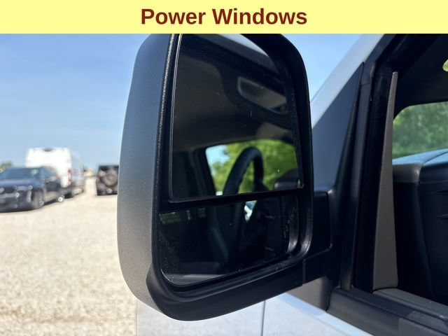 2025 GMC Savana Cargo Work Van - Photo 8