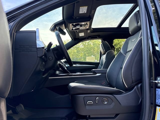 2026 Cadillac Escalade ESV Sport - Photo 36