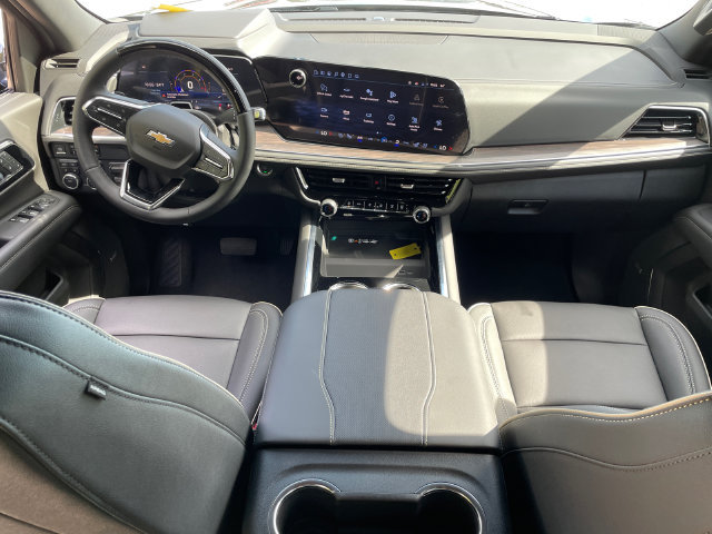 2025 Chevrolet Suburban Premier - Photo 23