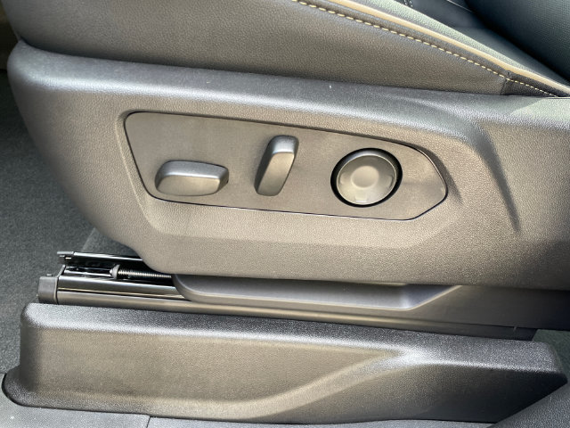 2025 Chevrolet Suburban Premier - Photo 42