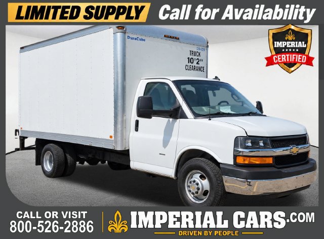 2022 Chevrolet Express Cutaway Base