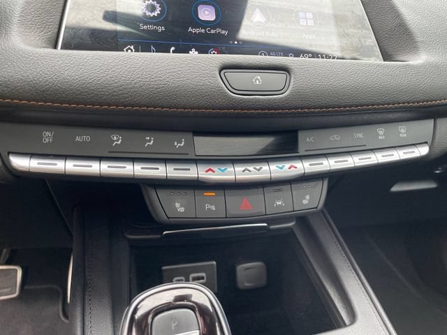 2023 Cadillac XT4 Sport - Photo 35