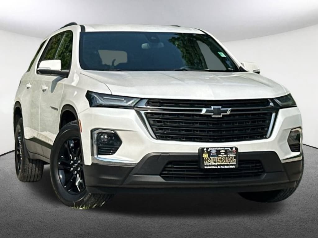 Used 2023 Chevrolet Traverse LT Cloth SUV