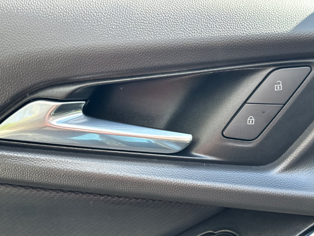 2025 Chevrolet Equinox LT - Photo 27