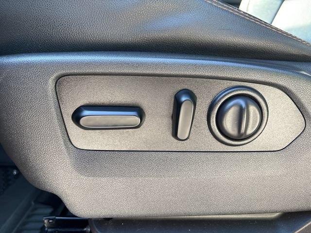 2021 GMC Sierra 2500HD AT4 - Photo 25