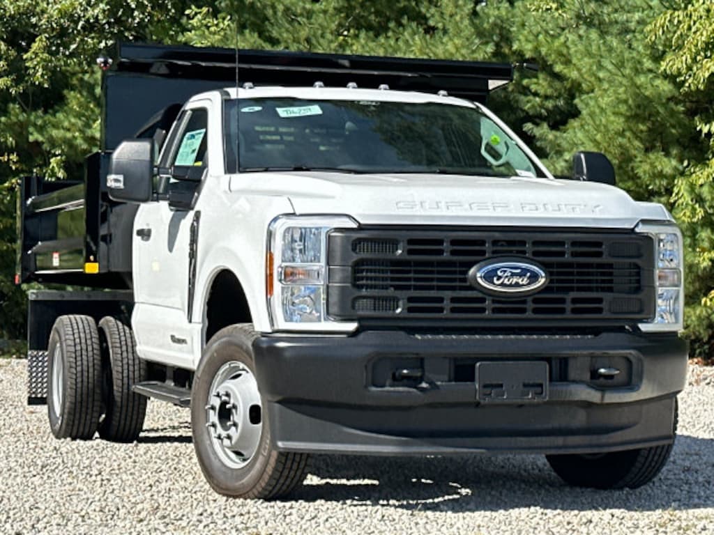 New 2026 Ford F-350SD XL Chassis