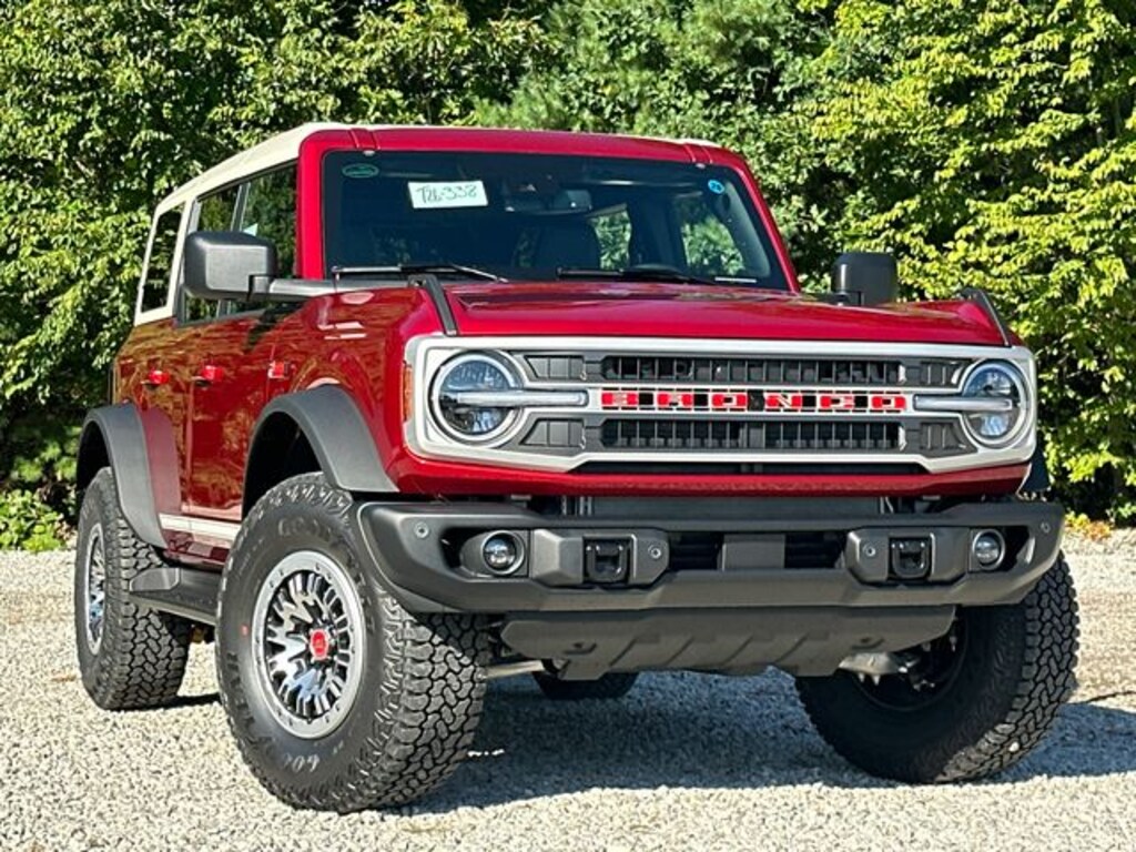 New 2026 Ford Bronco Outer Banks SUV