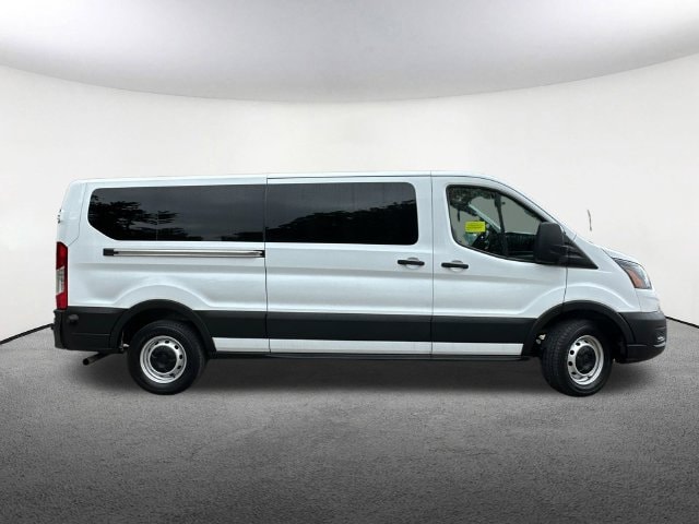 2020 Ford Transit Passenger Van XL - Photo 18