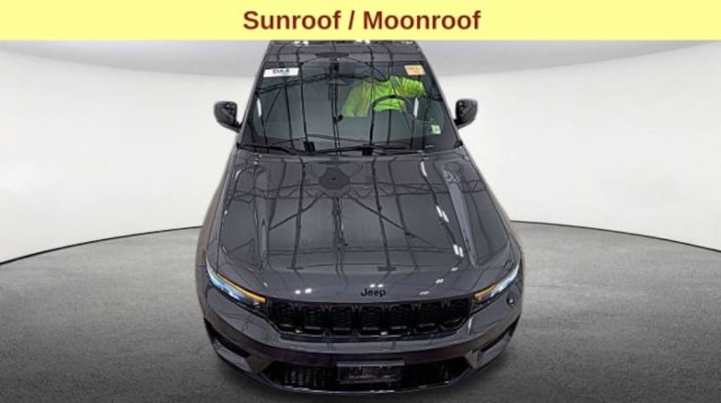Used 2023 Jeep Grand Cherokee Laredo SUV