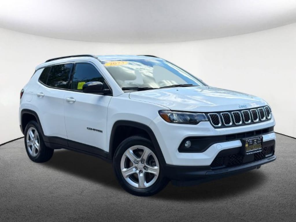 Used 2023 Jeep Compass Latitude SUV