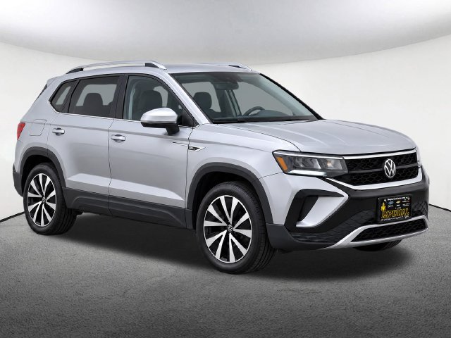 Used 2022 Volkswagen Taos SE with VIN 3VVRX7B25NM081447 for sale in Milford, MA