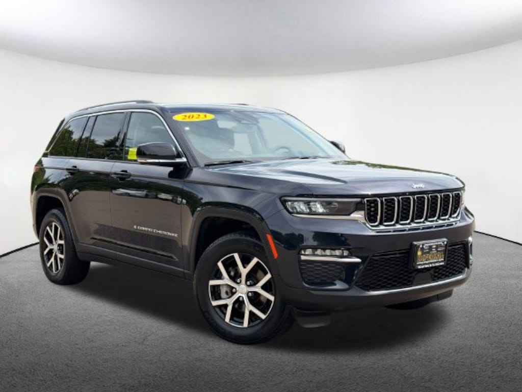 Used 2023 Jeep Grand Cherokee Limited SUV