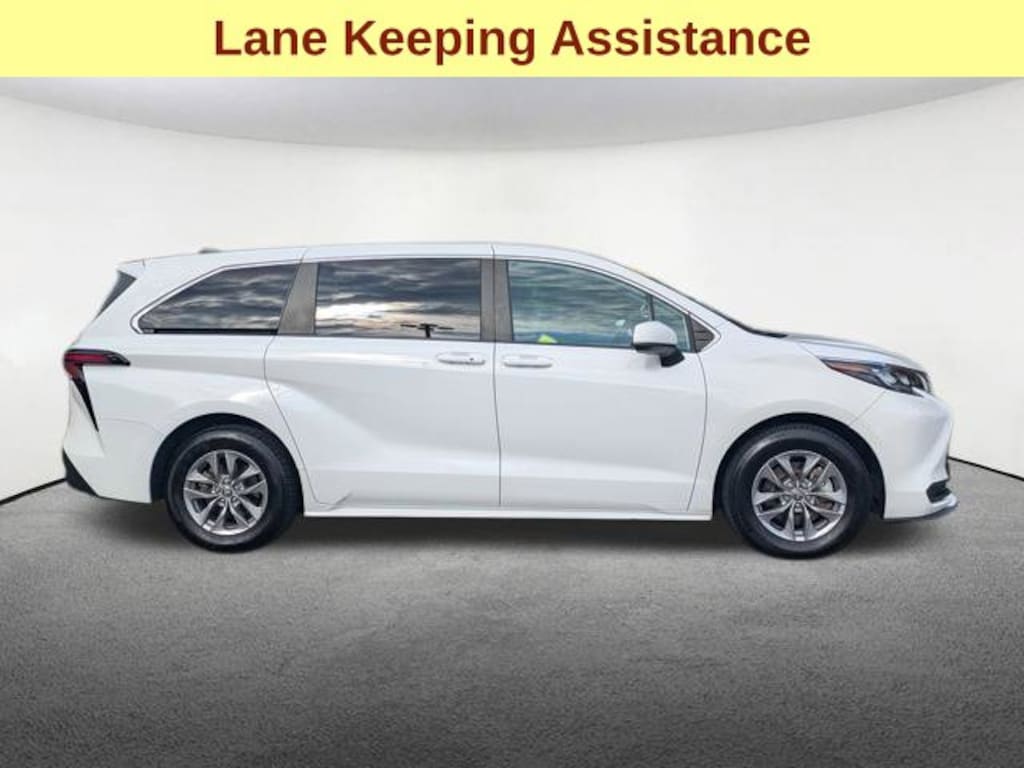 Certified 2024 Toyota Sienna LE Minivan/Van