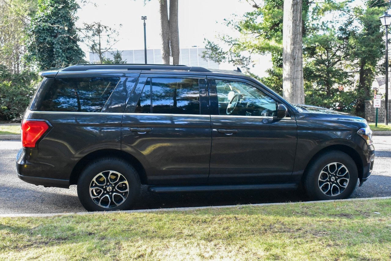 2024 Ford Expedition XLT - Photo 8
