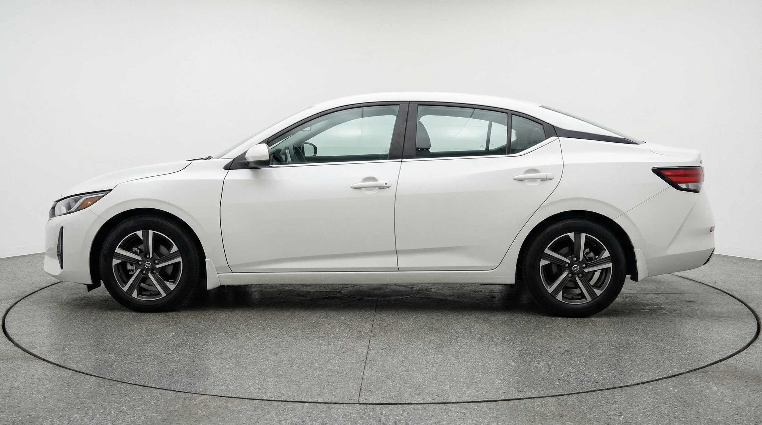Thumbnail: 2025 Nissan Sentra - 5