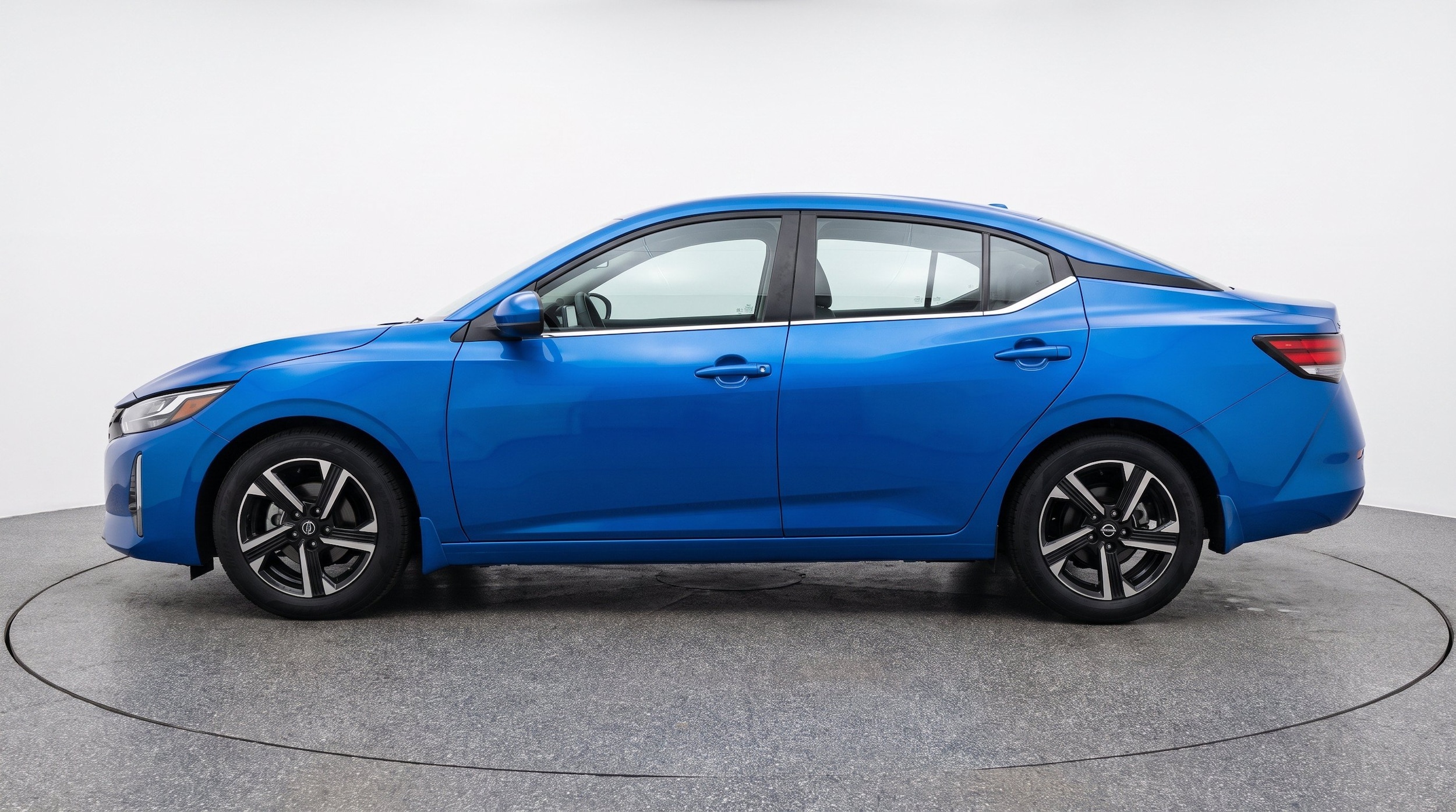Thumbnail: 2025 Nissan Sentra - 5