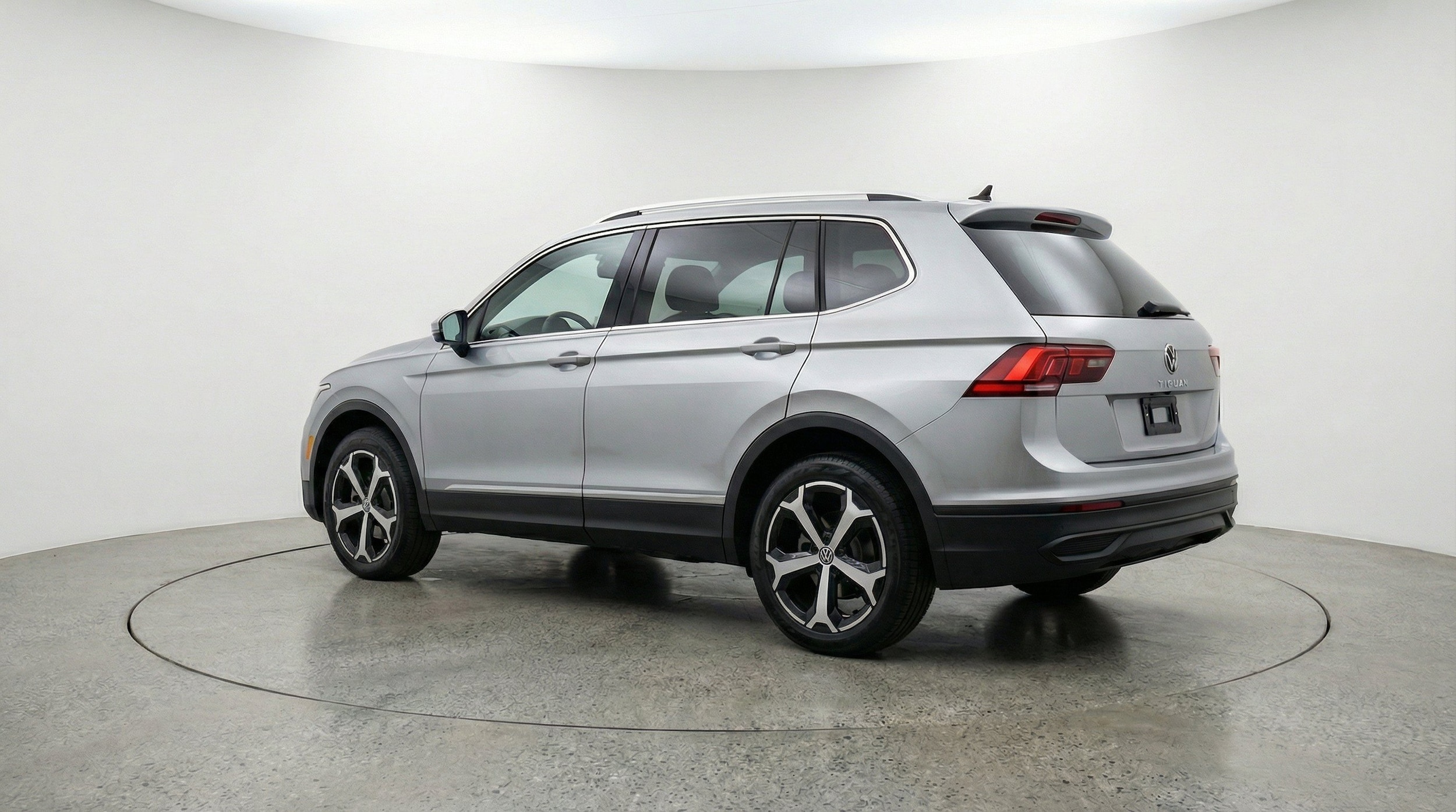 Thumbnail: 2026 Volkswagen Tiguan - 6