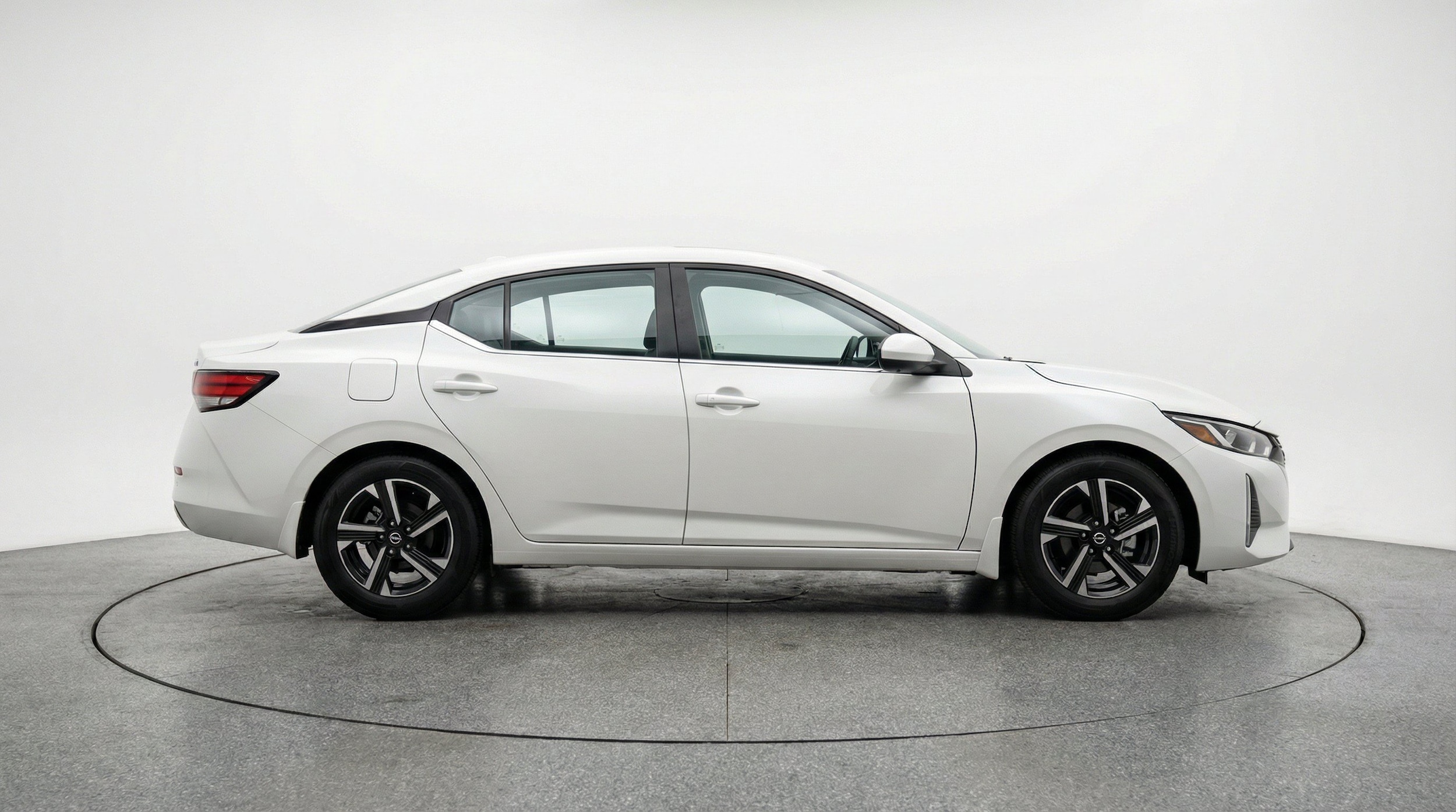 Thumbnail: 2025 Nissan Sentra - 10