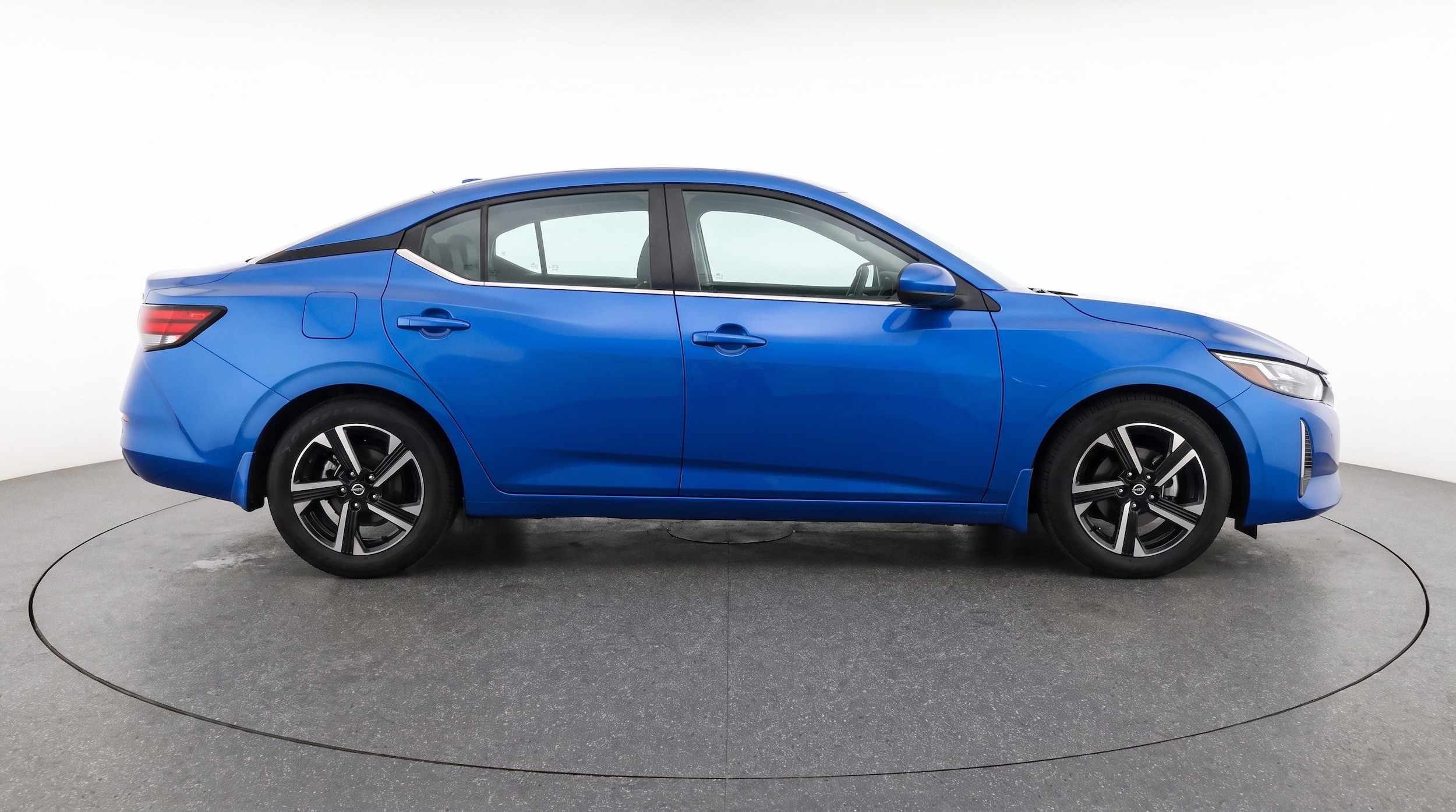 Thumbnail: 2025 Nissan Sentra - 10