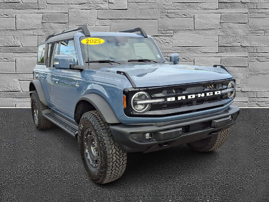 Used 2025 Ford Bronco Outer Banks SUV