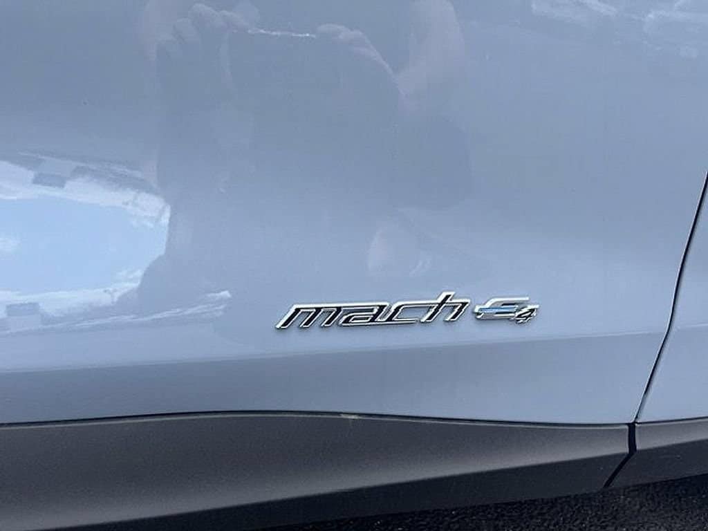 2026 Ford Mustang Mach-E Premium - Photo 11