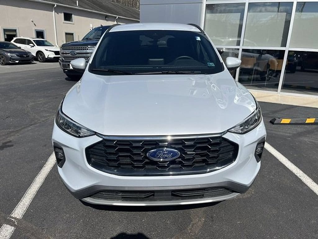 New 2026 Ford Escape Hybrid ST-Line Select SUV