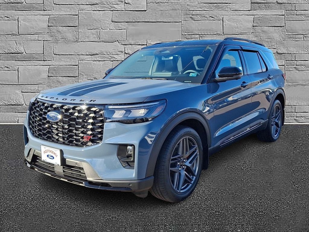 Used 2025 Ford Explorer ST SUV