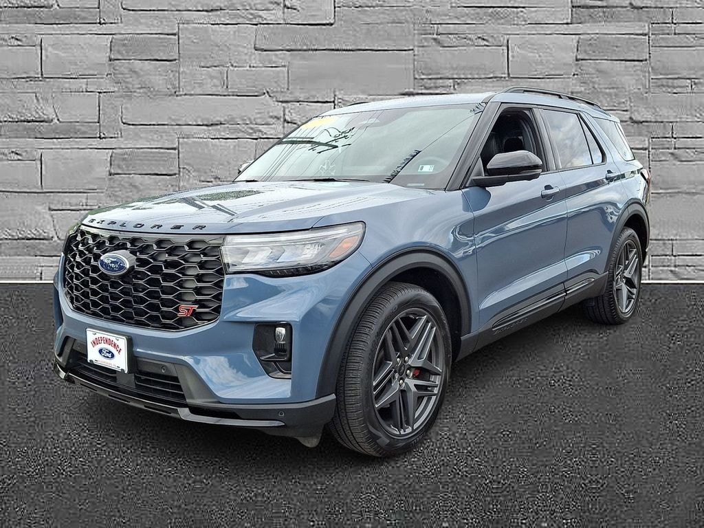 Used 2025 Ford Explorer ST SUV
