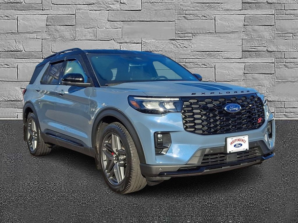 Used 2025 Ford Explorer ST SUV