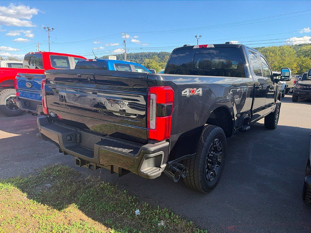 New 2027 Ford F-350SD Platinum Truck