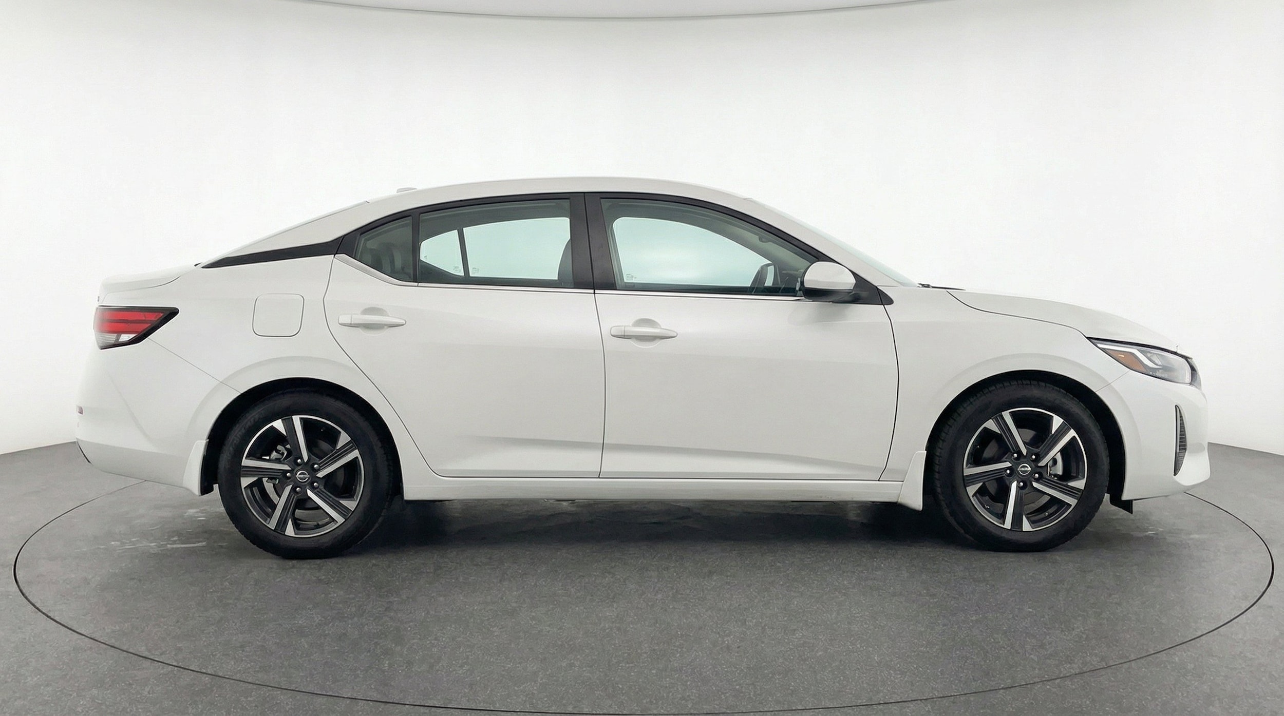 Thumbnail: 2025 Nissan Sentra - 11
