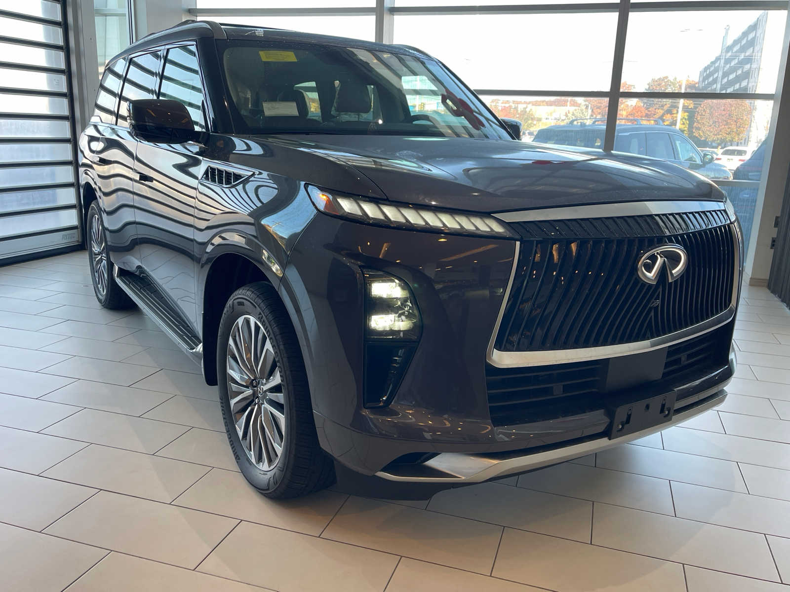 2025 INFINITI QX80