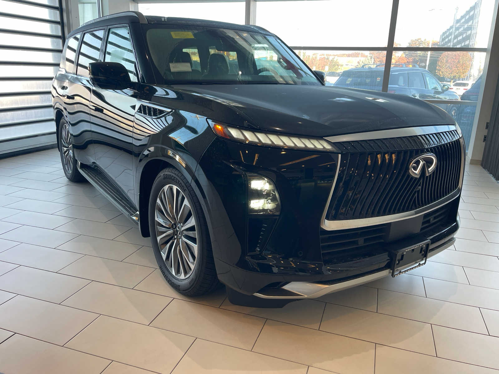 2025 INFINITI QX80