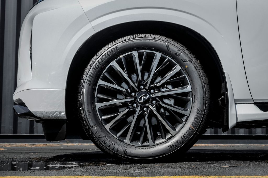 New 2027 INFINITI QX80 AUTOGRAPH SUV
