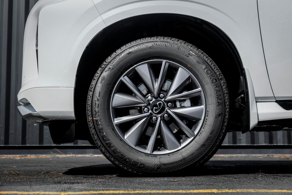 New 2027 INFINITI QX80 PURE SUV