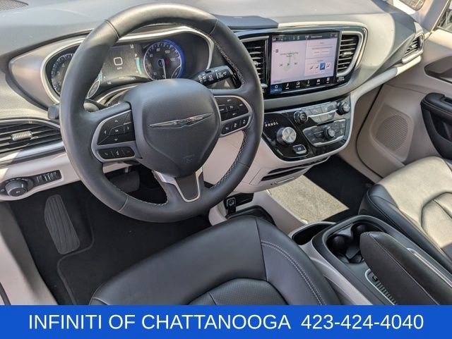 Used 2024 Chrysler Pacifica Touring L Van Passenger Van