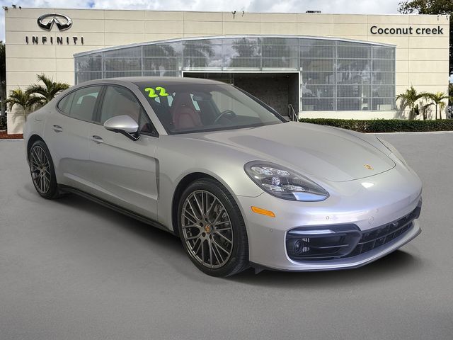 2022 Porsche Panamera