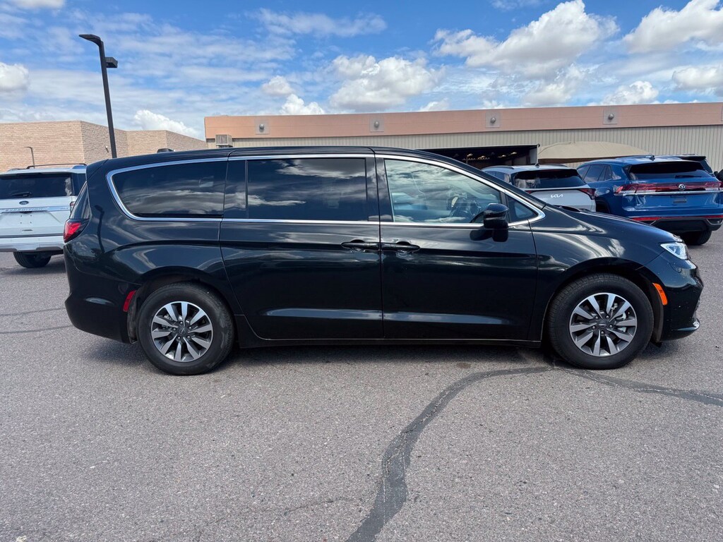 Used 2023 Chrysler Pacifica Plug-In Hybrid Touring L Van Passenger Van