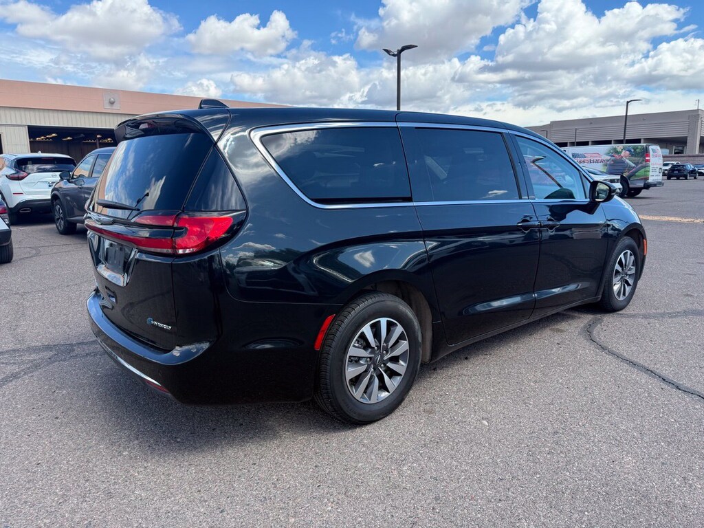 Used 2023 Chrysler Pacifica Plug-In Hybrid Touring L Van Passenger Van