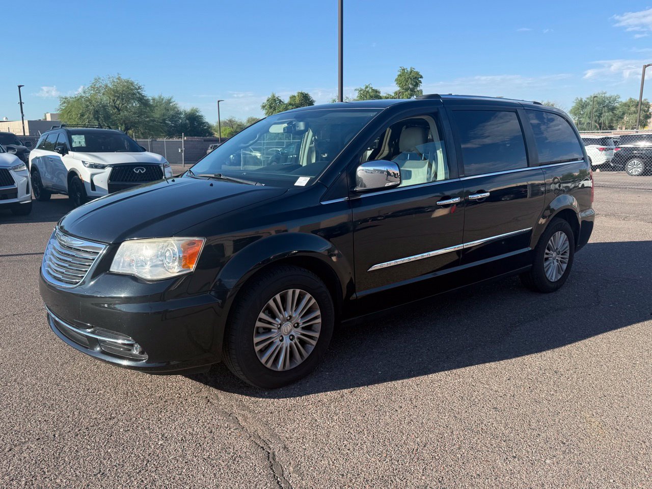  Chrysler Town & Country