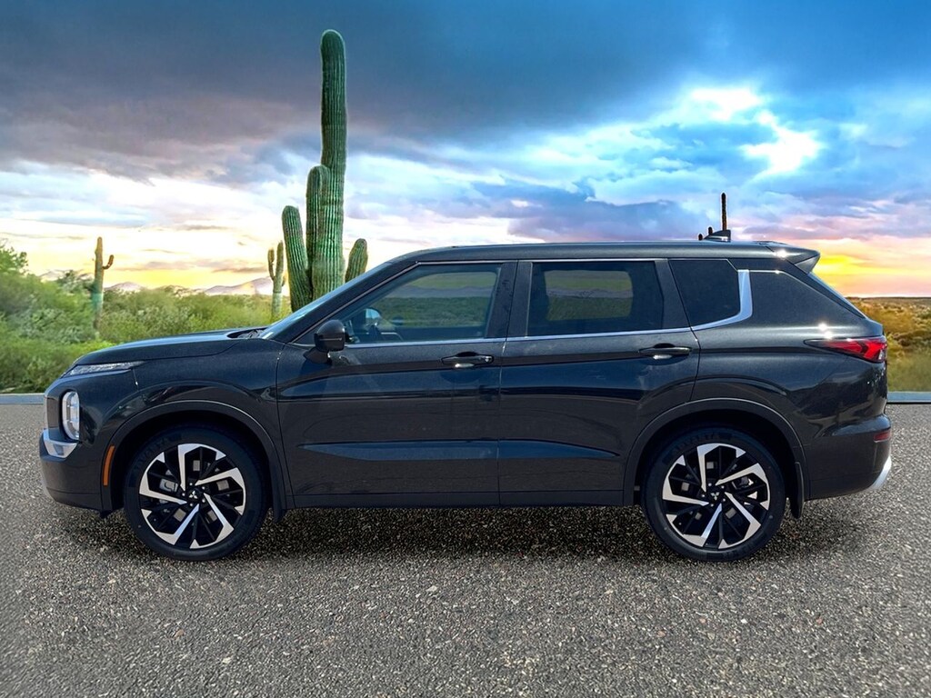 Used 2023 Mitsubishi Outlander SE SUV