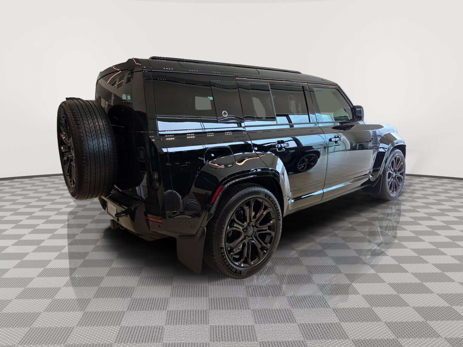 2026 Land Rover Defender OCTA Black - Photo 4
