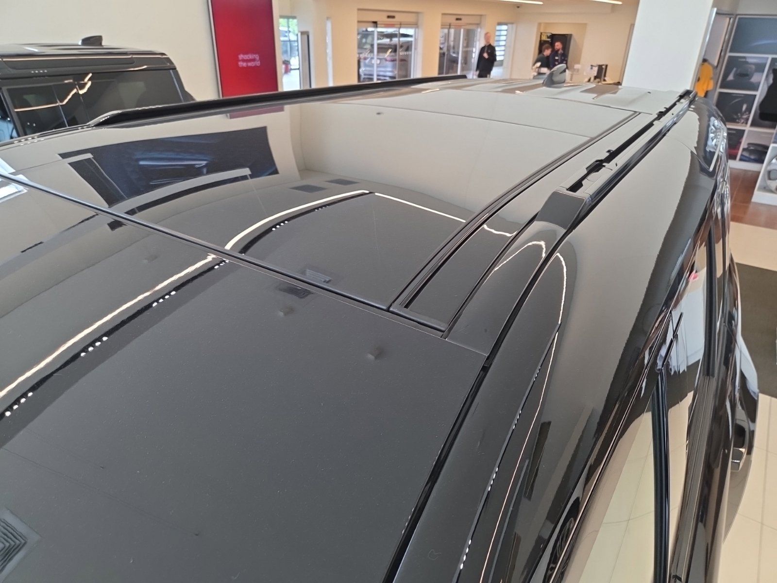 2026 Land Rover Defender OCTA Black - Photo 13